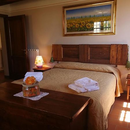 Residence Il Poggiolino Montecarelli Δωμάτιο φωτογραφία